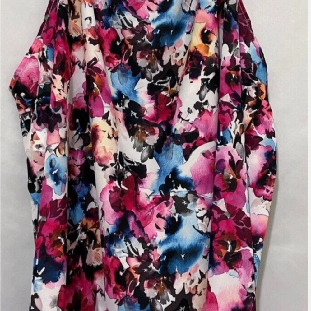 Torrid Womens 4X Light Box Floral Georgette V-Neck Cami Sleeveless Top N…